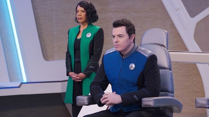 Claire and Ed on the bridge of the Orville.